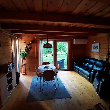 Hide In The Nature - Cozy Lakeside Saunacottage
