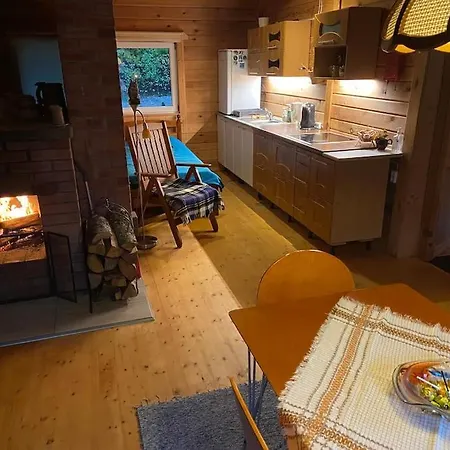 Hide In The Nature - Cozy Lakeside Saunacottage Vakantiehuis Rannakula (Tartu)