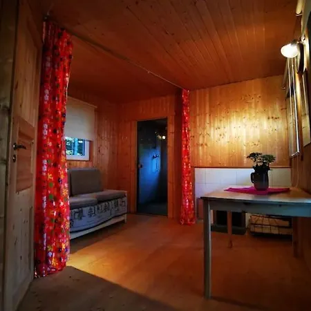 Hide In The Nature - Cozy Lakeside Saunacottage Rannakula (Tartu)